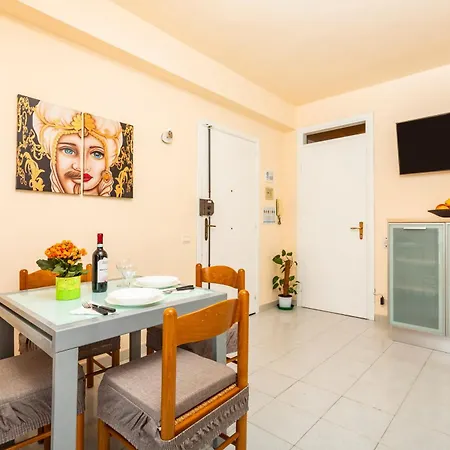 Chiara Apartament Giardini-Naxos