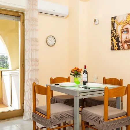 Apartment Chiara *